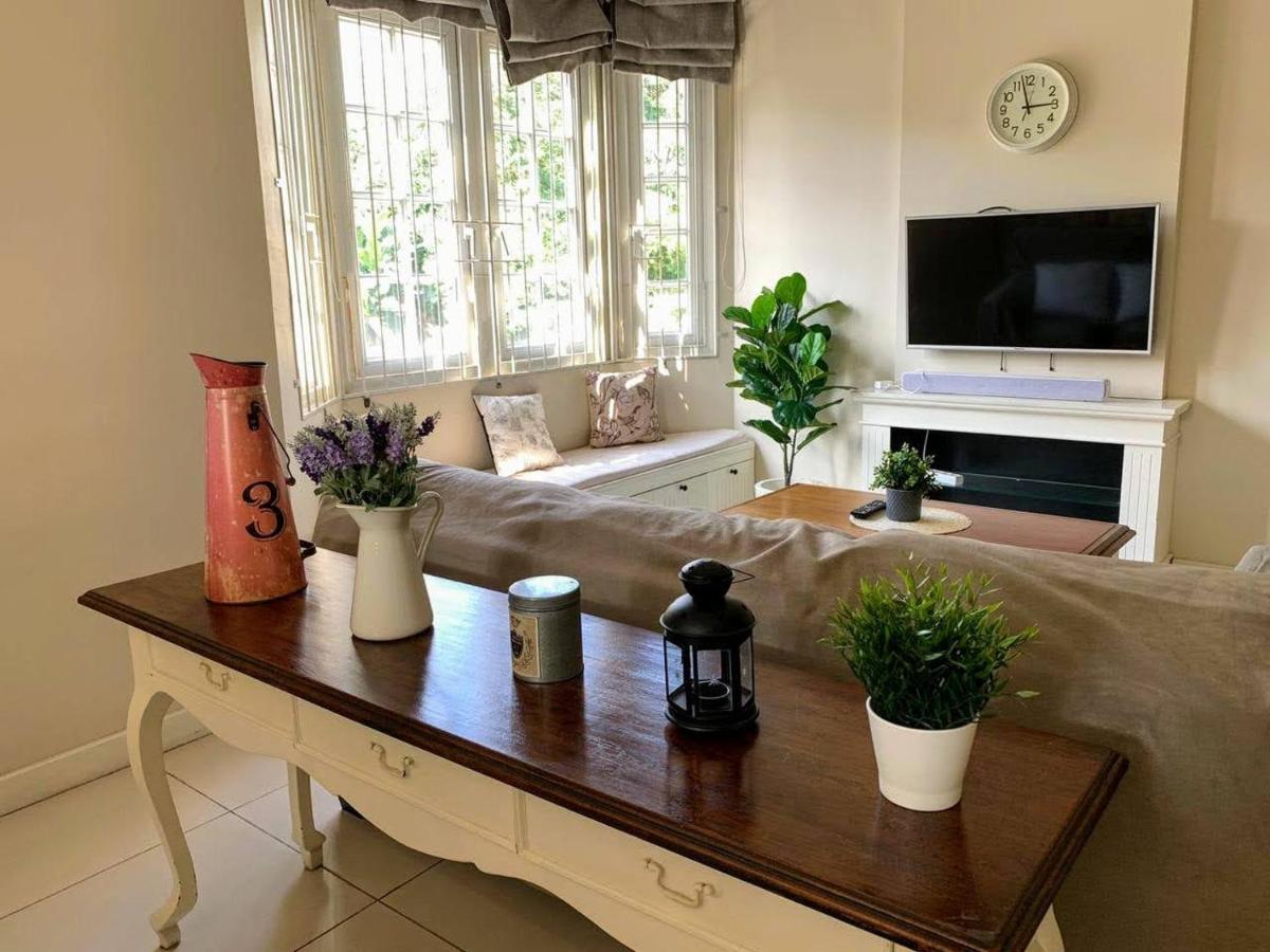 Cottonwood Bed & Breakfast House Bandung Dış mekan fotoğraf